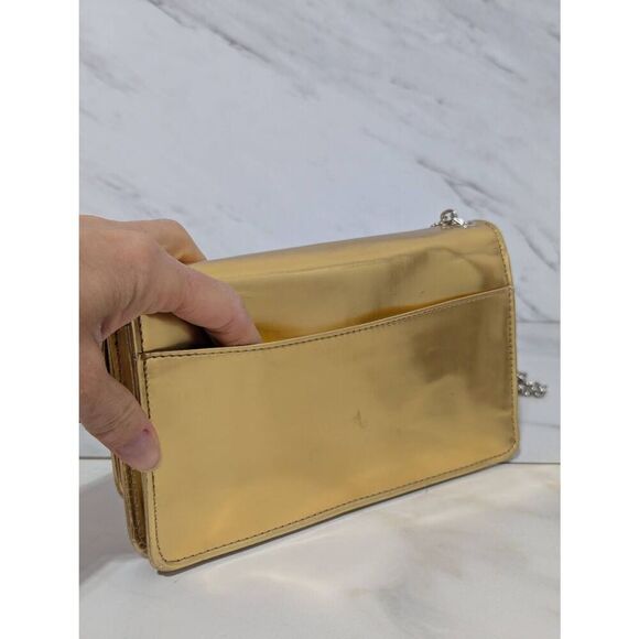 Liz Claiborne New York Women's Shiny Gold Cross Body Wallet - Picture 4 of 8